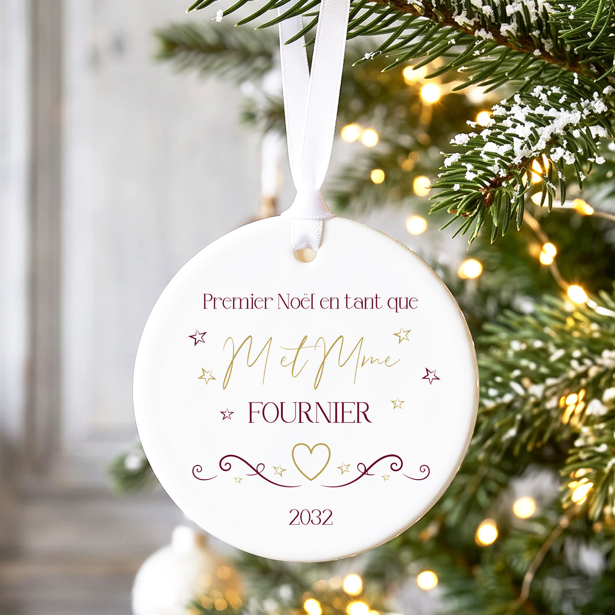 Décoration de Noël bordeaux personnalisée pour le premier Noël des mariés